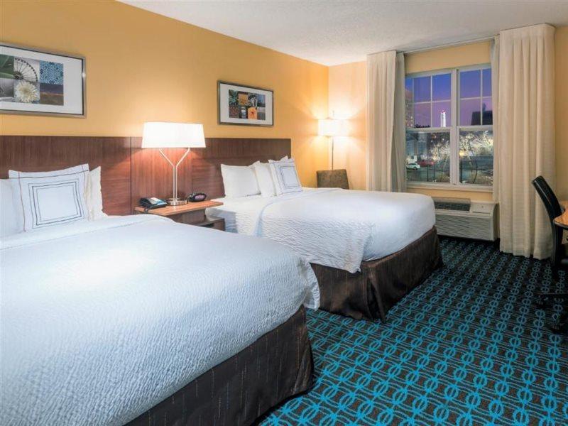 Fairfield Inn Kansas City Downtown/Union Hill Екстериор снимка