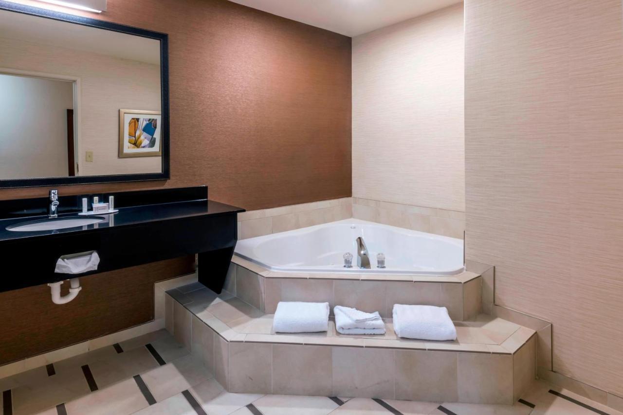 Fairfield Inn Kansas City Downtown/Union Hill Екстериор снимка