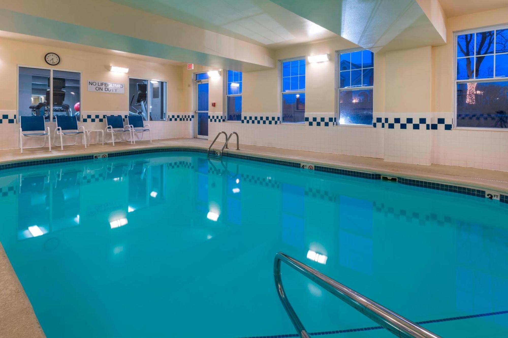 Fairfield Inn Kansas City Downtown/Union Hill Екстериор снимка