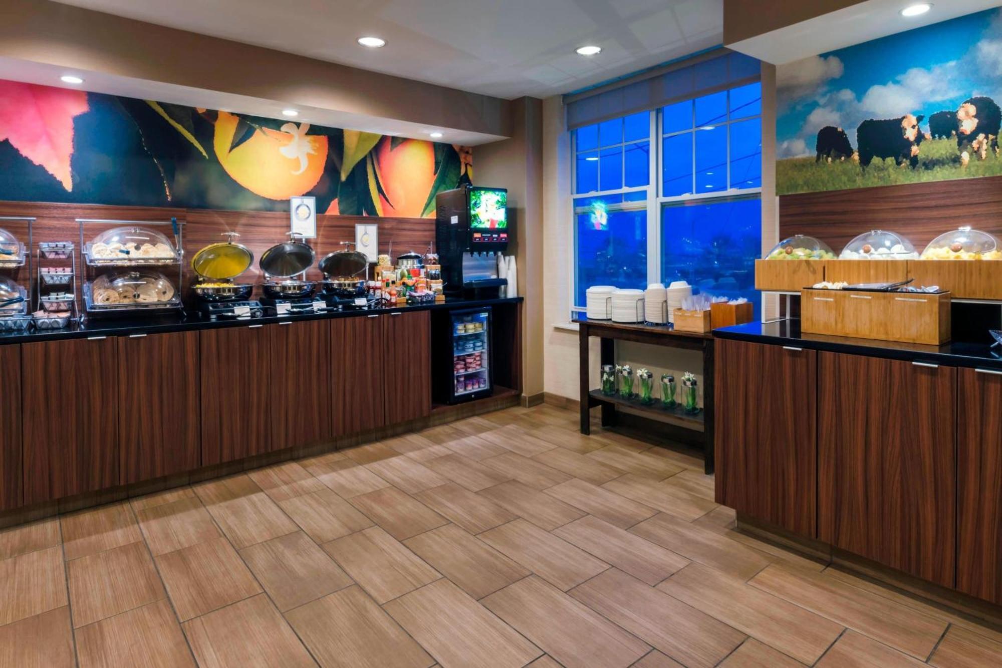 Fairfield Inn Kansas City Downtown/Union Hill Екстериор снимка